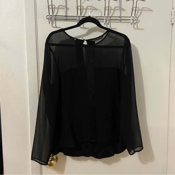 Zara Blouse - Picture 2 of 3